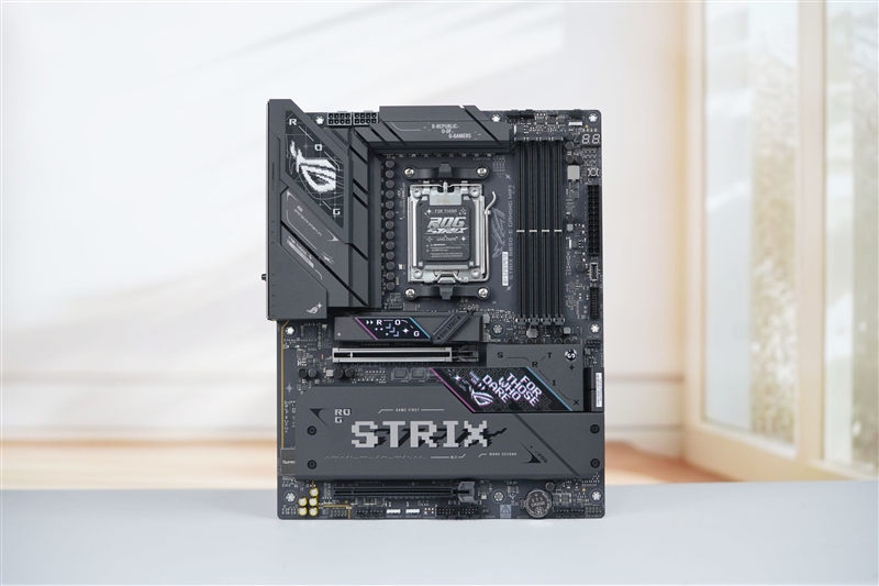 甚至还要略强于顶级X870E主板！华硕ROG STRIX B850-E GAMING WIFI评测  第4张