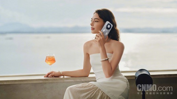 华为Mate 80大批备货正在路上 博主：不建议加价买