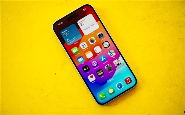 聊胜于无！老外实测iPhone 15 Pro Max 80%充电限制作用不大