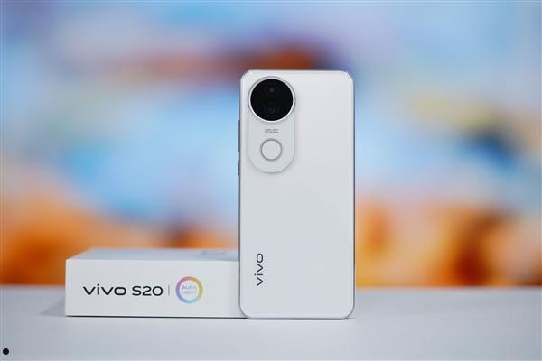 185g机身塞下6500mAh大电池！vivo S20图赏  第7张