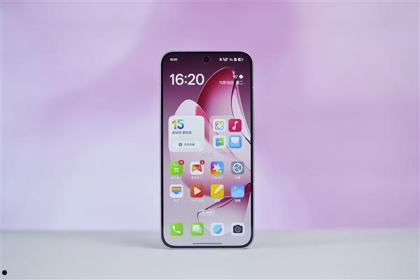 翅膀纹理灵动吸睛！OPPO Reno13图赏